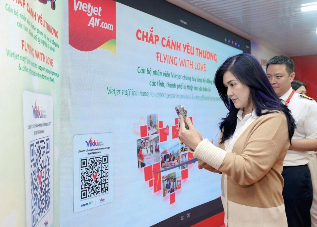 Vietjet cùng đồng bào vượt qua bão lũ, lan tỏa yêu thương Vietjet cùng đồng bào vượt qua bão lũ, lan tỏa yêu thương