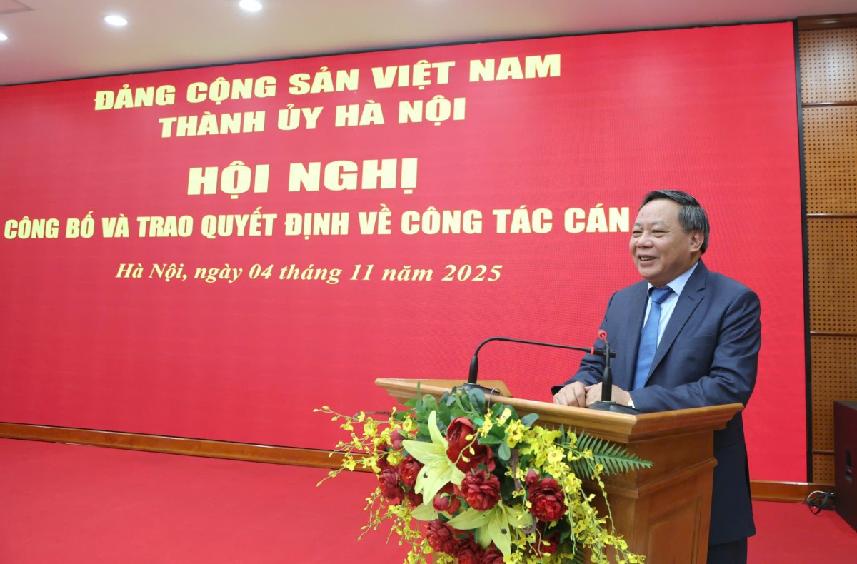 Thành ủy Hà Nội công bố các quyết định về công tác cán bộ tại Ủy ban MTTQ Việt Nam Thành phố