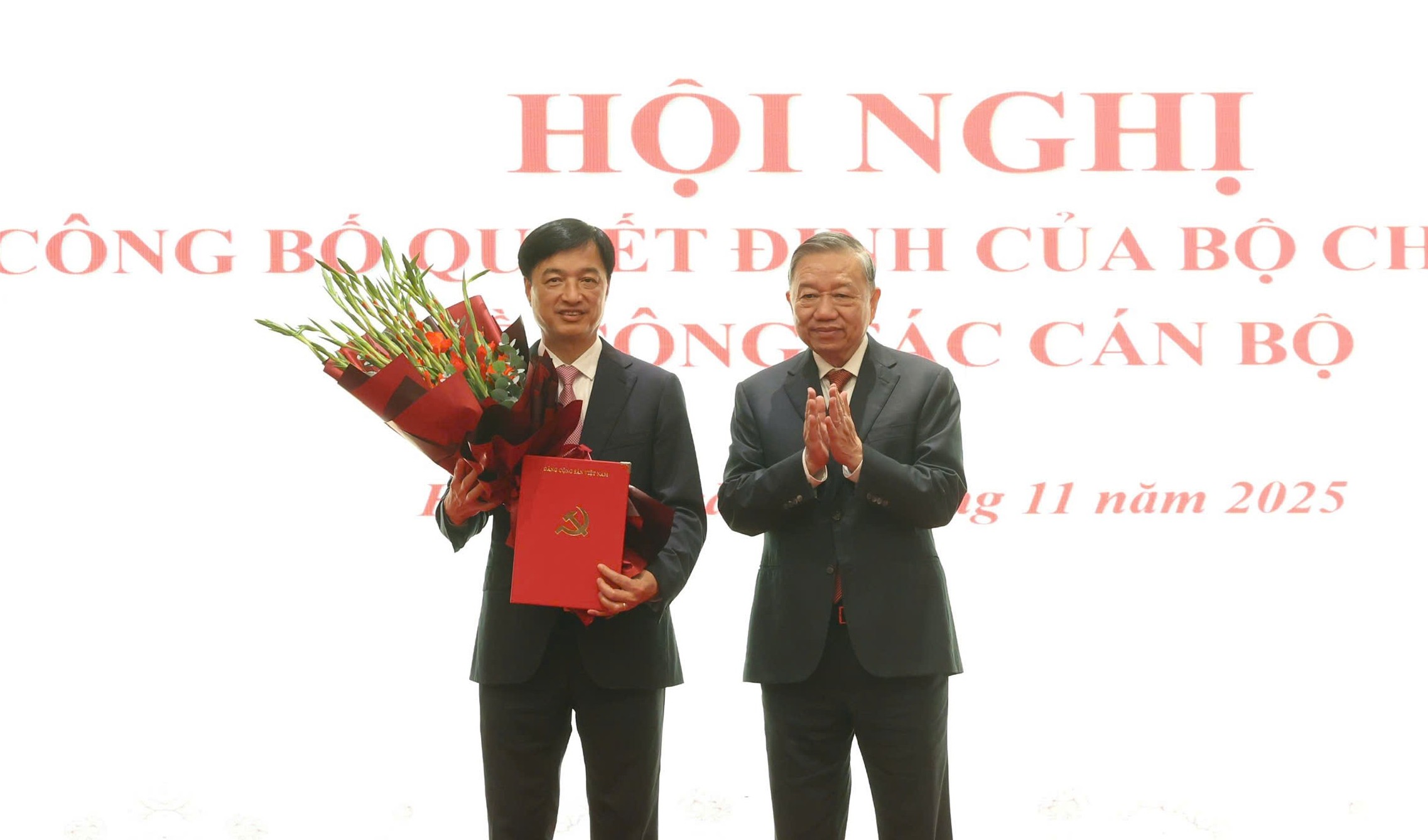 Đồng chí Nguyễn Duy Ngọc giữ chức Bí thư Thành ủy Hà Nội