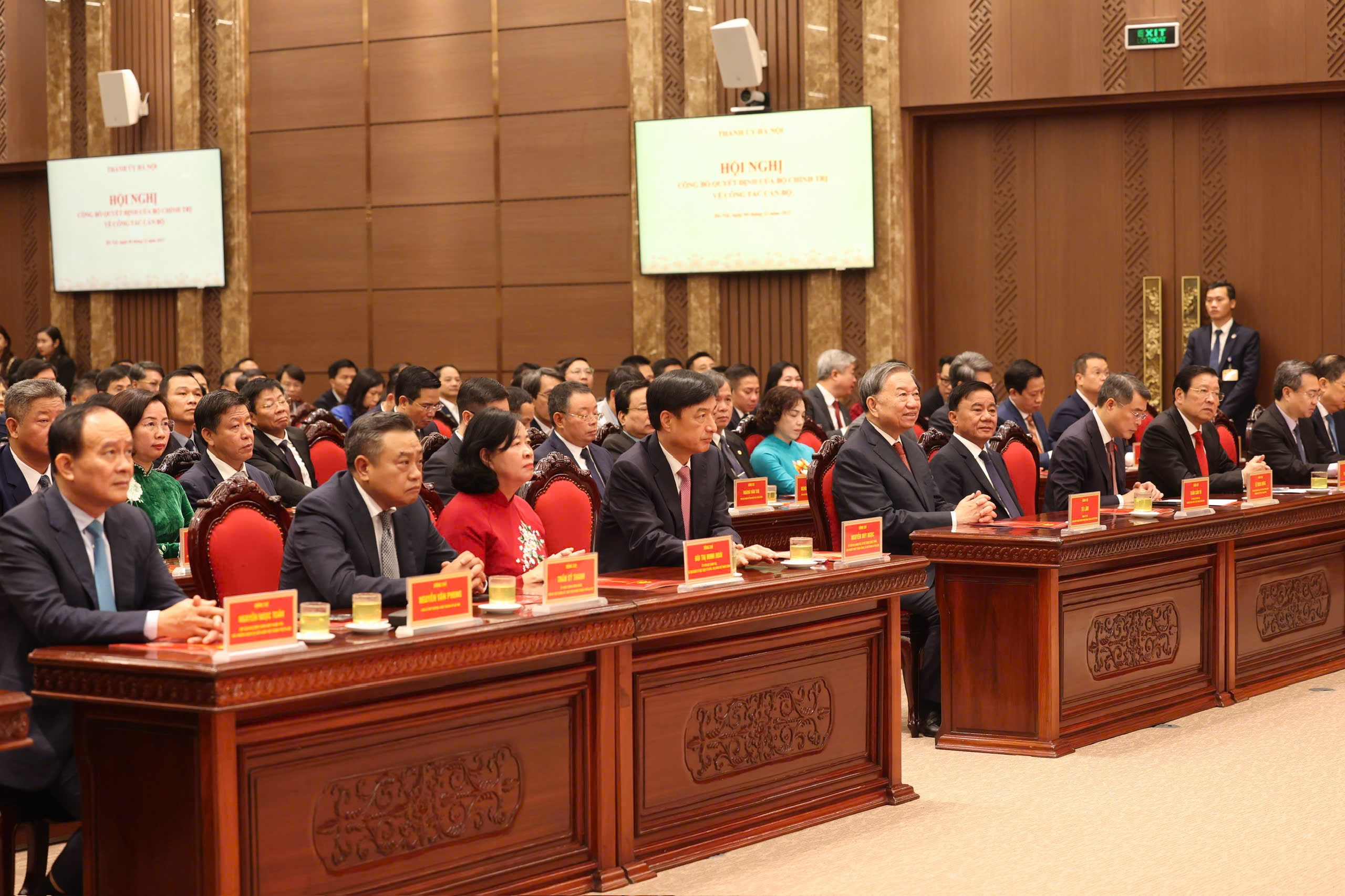 Đồng chí Nguyễn Duy Ngọc giữ chức Bí thư Thành ủy Hà Nội