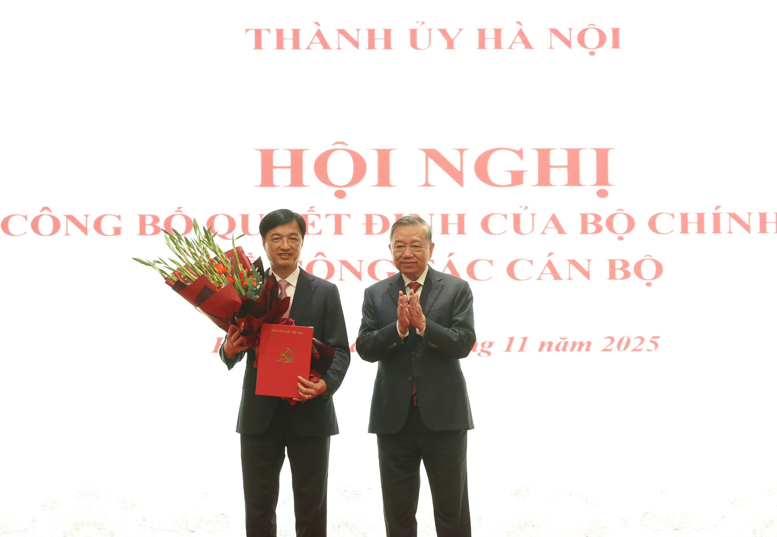 Đồng chí Nguyễn Duy Ngọc giữ chức Bí thư Thành ủy Hà Nội