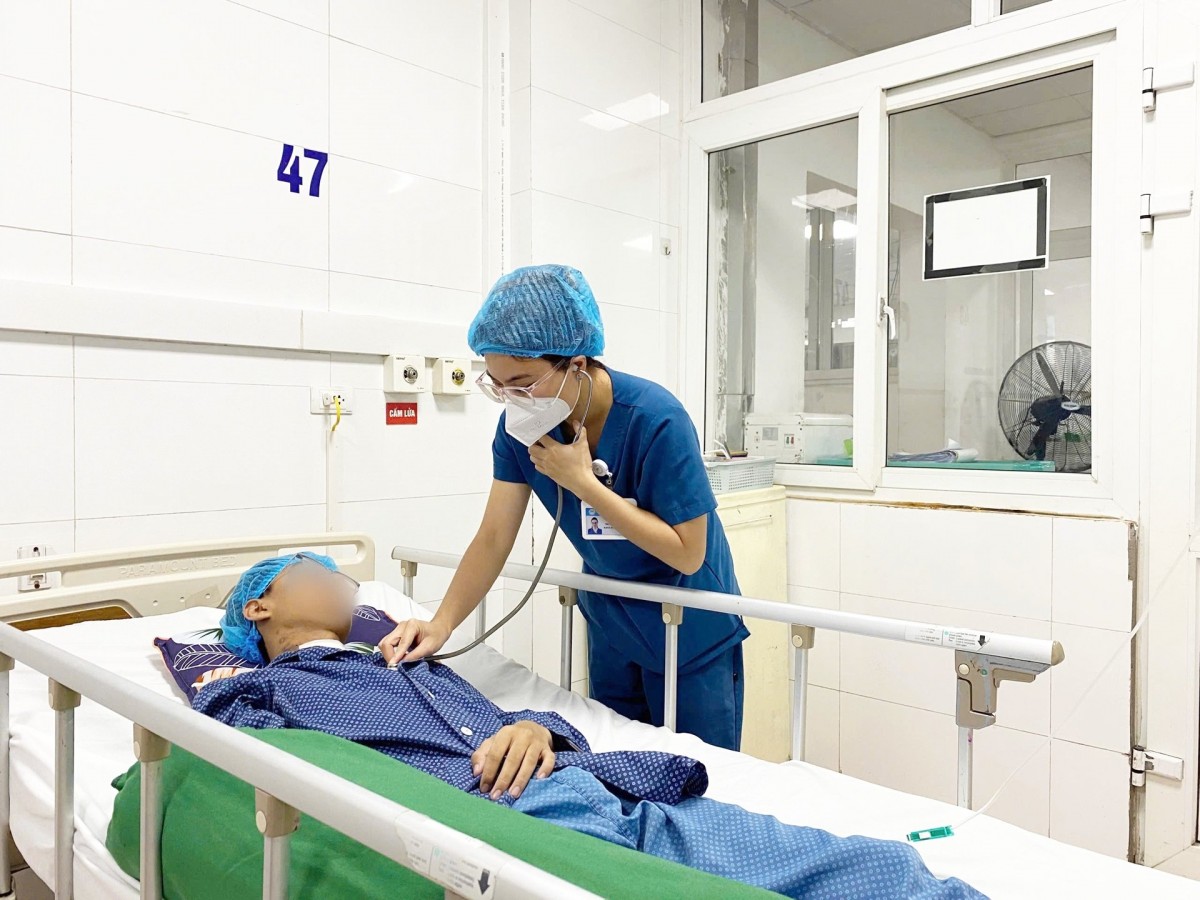 Giành lại sự sống cho nam thanh niên bị ngừng tim 4 lần sau đuối nước