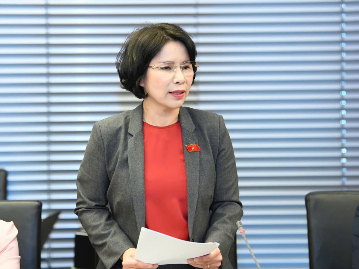 Đề Nghị Đưa Vào Chương Trình Hành Động Việc Thực Hiện Đồng Bộ Các Nghị Quyết Về Y Tế Và An Sinh Xã Hội