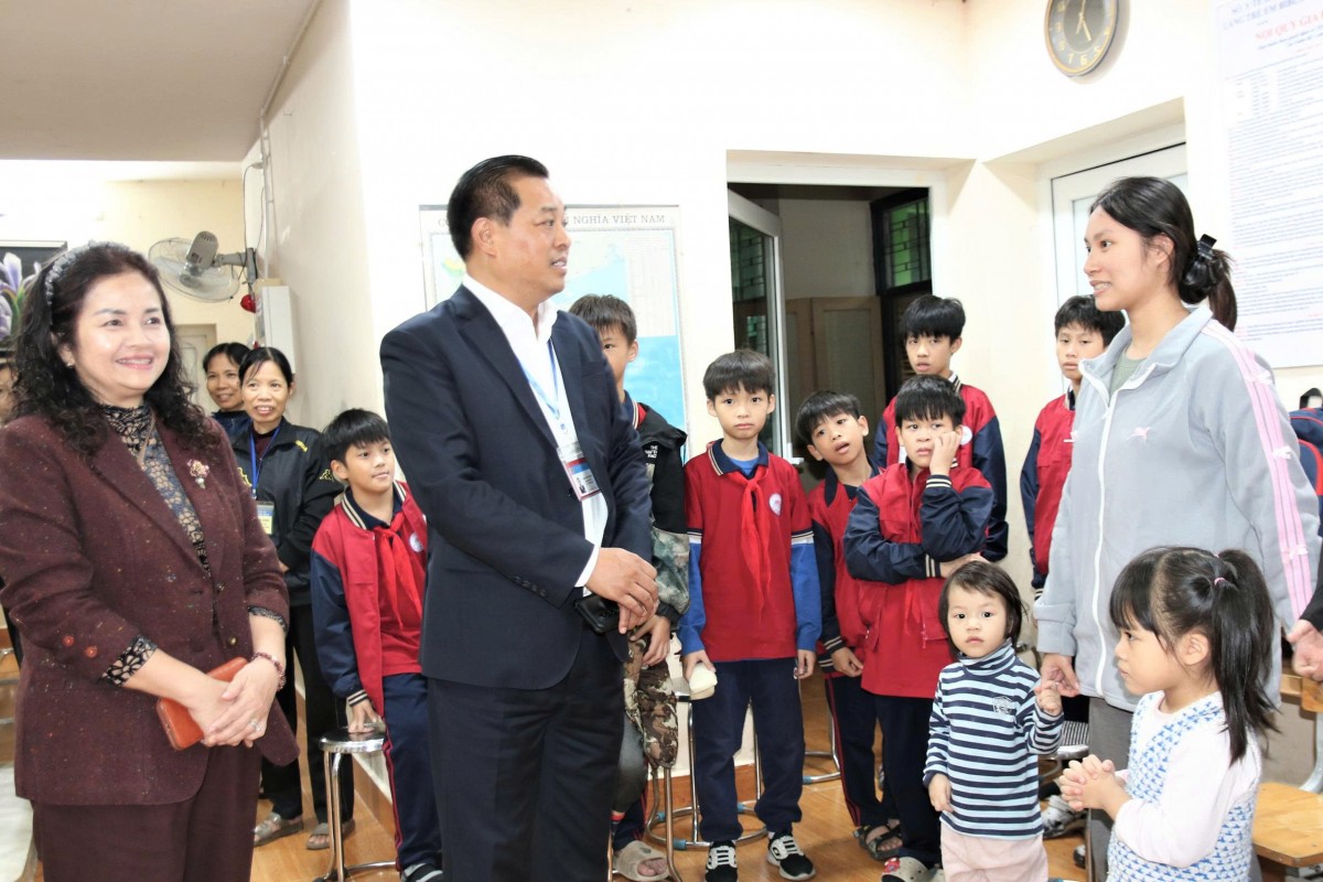 Nâng cao hiệu quả hoạt động công vụ và cải cách hành chính