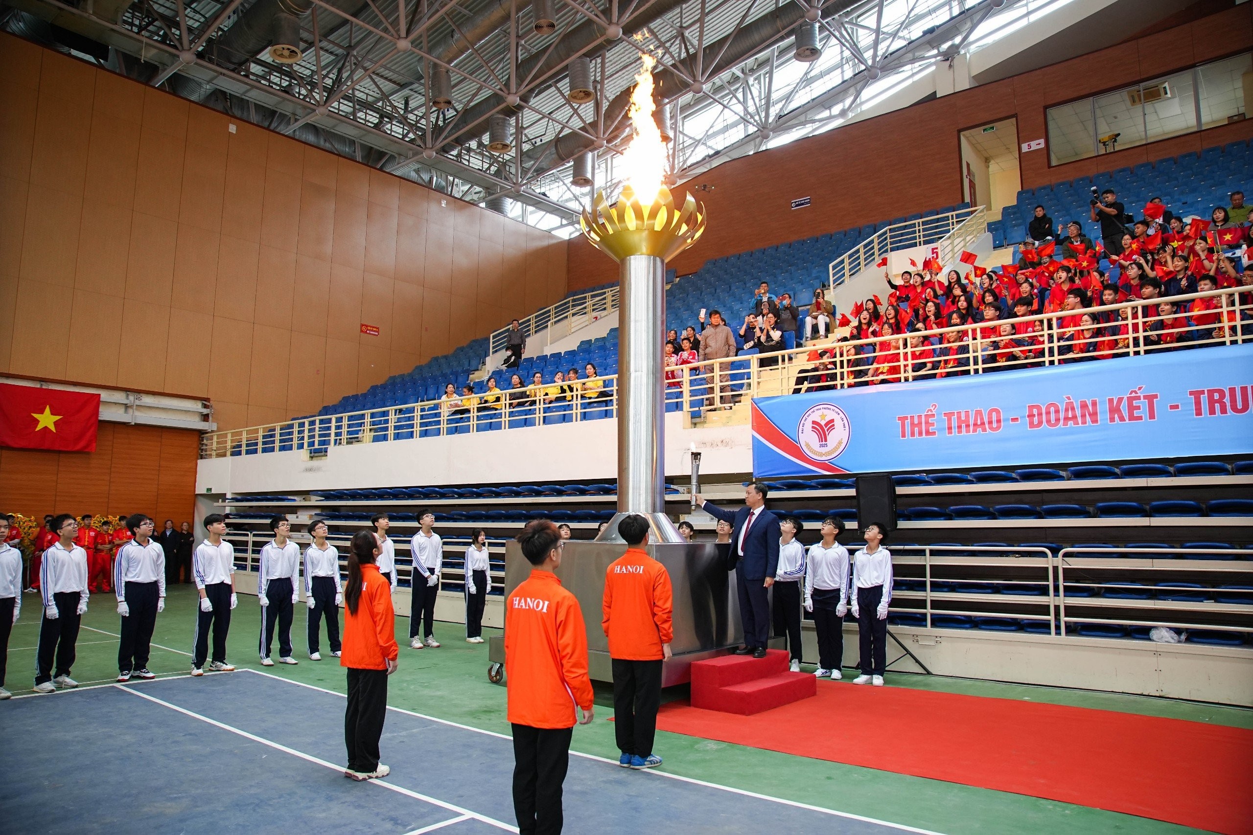 Gần 3.000 người tham gia Đại hội Thể dục thể thao phường Từ Liêm lần thứ I, năm 2025