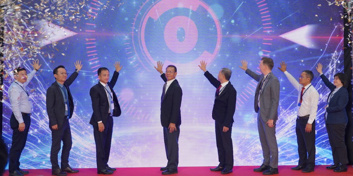 Khai mạc chuỗi triển lãm về năng lượng và sản phẩm công nghiệp hỗ trợ Việt Nam Khai mạc chuỗi triển lãm về năng lượng và sản phẩm công nghiệp hỗ trợ Việt Nam