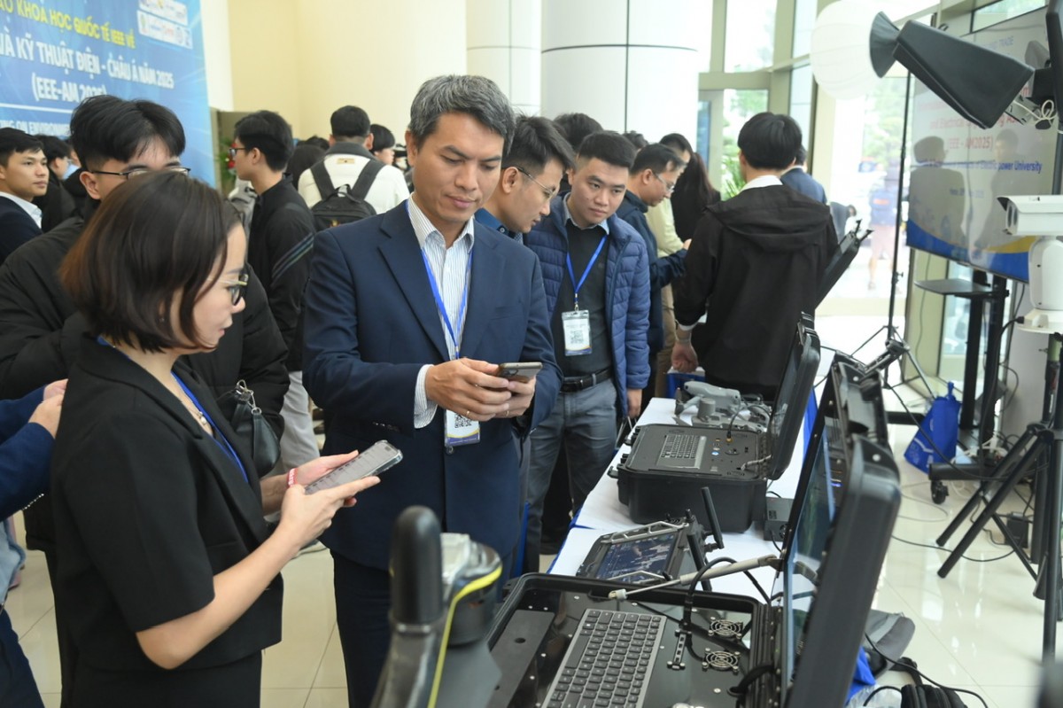 Lan tỏa tri thức, phát triển nguồn nhân lực chất lượng cao Lan tỏa tri thức, phát triển nguồn nhân lực chất lượng cao