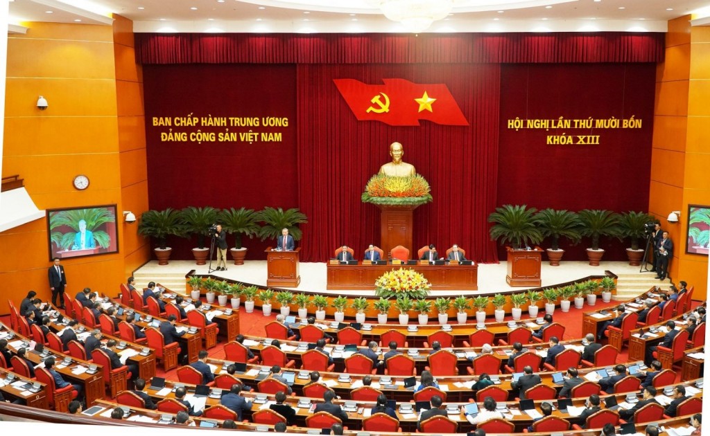 Thông cáo báo chí ngày làm việc thứ nhất Hội nghị Trung ương 14, khóa XIII