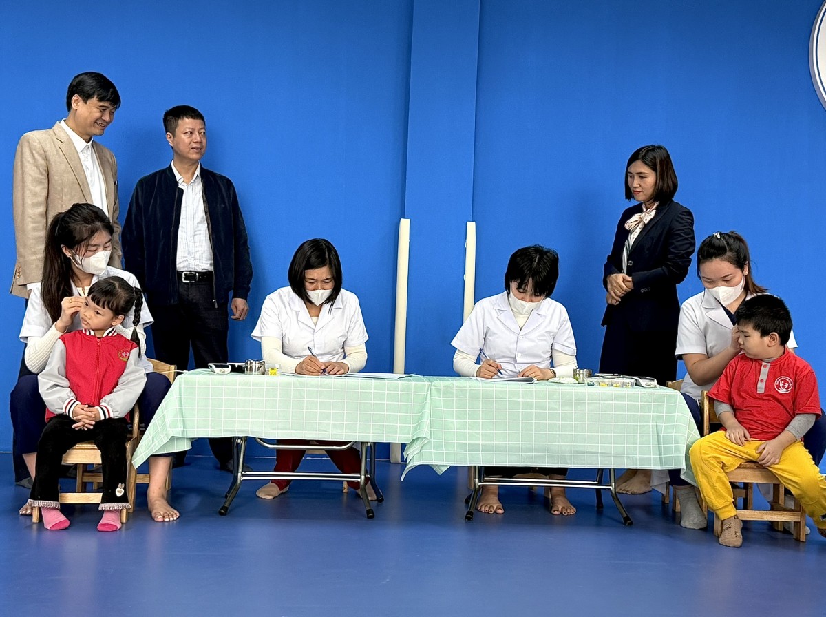 30.000 trẻ mầm non ở Hà Nội sẽ được khám sàng lọc khiếm thính