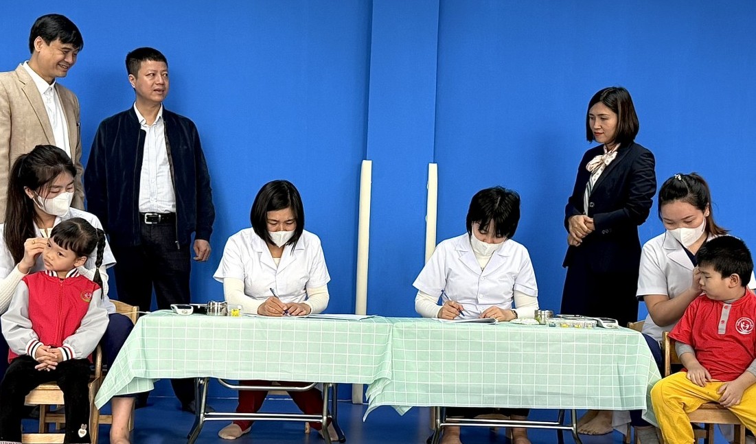 30.000 trẻ mầm non ở Hà Nội sẽ được khám sàng lọc khiếm thính