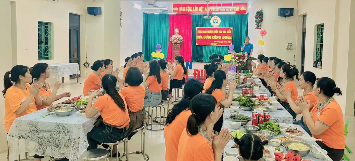 Công đoàn Trường Mầm non Vạn Điểm: Nhiều hoạt động thiết thực vì người lao động Công đoàn Trường Mầm non Vạn Điểm: Nhiều hoạt động thiết thực vì người lao động