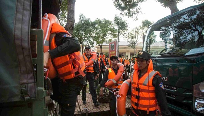 Tin bão mới nhất: Bão số 13 đang mạnh cấp 14, giật cấp 16 - 17, sắp đổ bộ đất liền