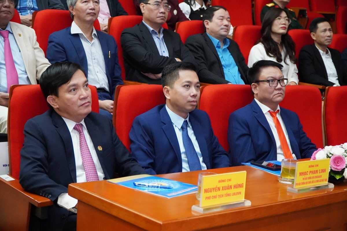 Diện mạo mới - Sứ mệnh mới của Viện Chiến lược và Chính sách Mặt trận, Tạp chí Lao động Đoàn thể