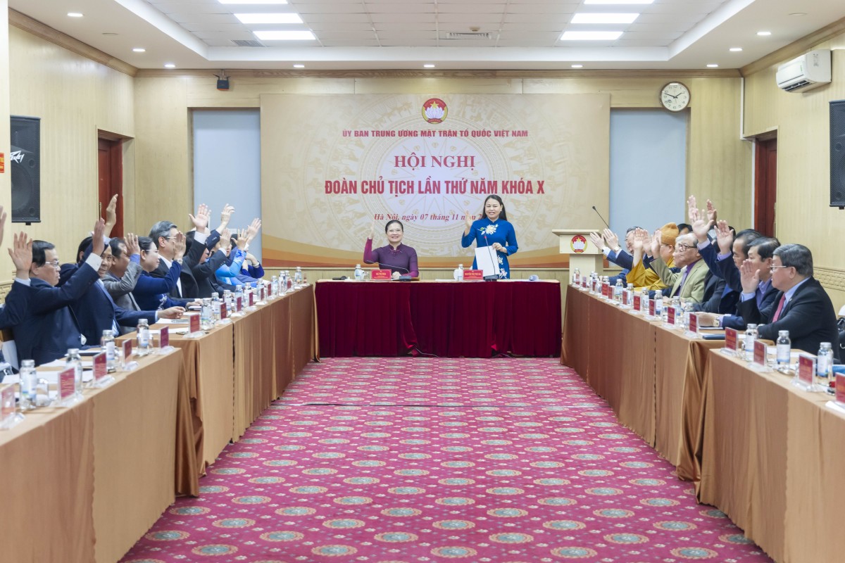 Hội nghị Đoàn Chủ tịch Ủy ban Trung ương MTTQ Việt Nam lần thứ năm, khóa X