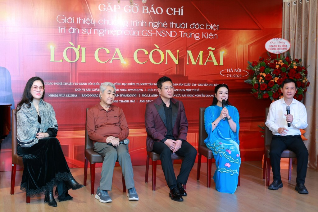 “Lời ca còn mãi” - Đêm nhạc tri ân NSND Trung Kiên