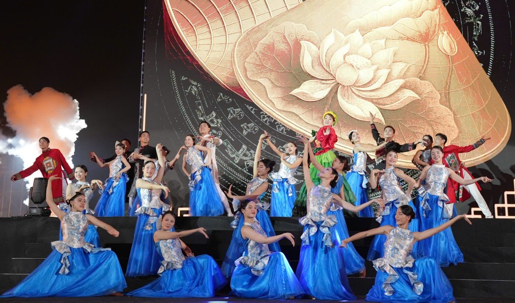 Khai mạc Festival Thăng Long - Hà Nội lần thứ nhất năm 2025: Di sản kết nối thời đại