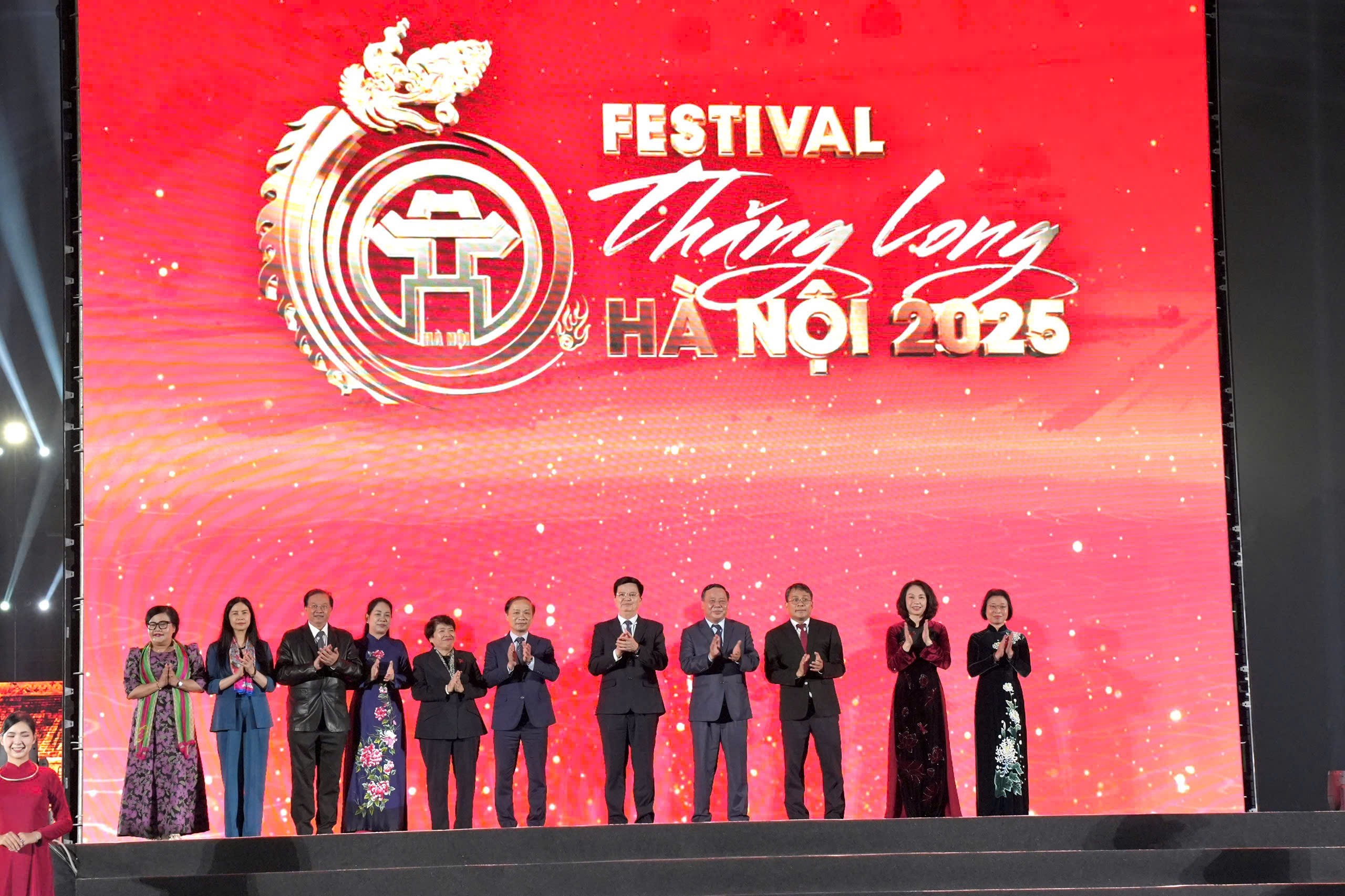 Khai mạc Festival Thăng Long - Hà Nội lần thứ nhất năm 2025: Di sản kết nối thời đại