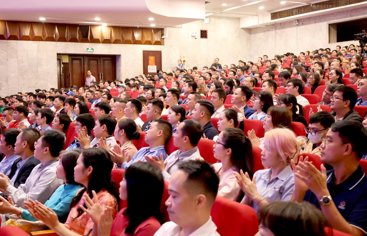 TRỰC TUYẾN: Lễ tuyên dương “Sáng kiến, sáng tạo trong công nhân, viên chức, lao động Thủ đô”