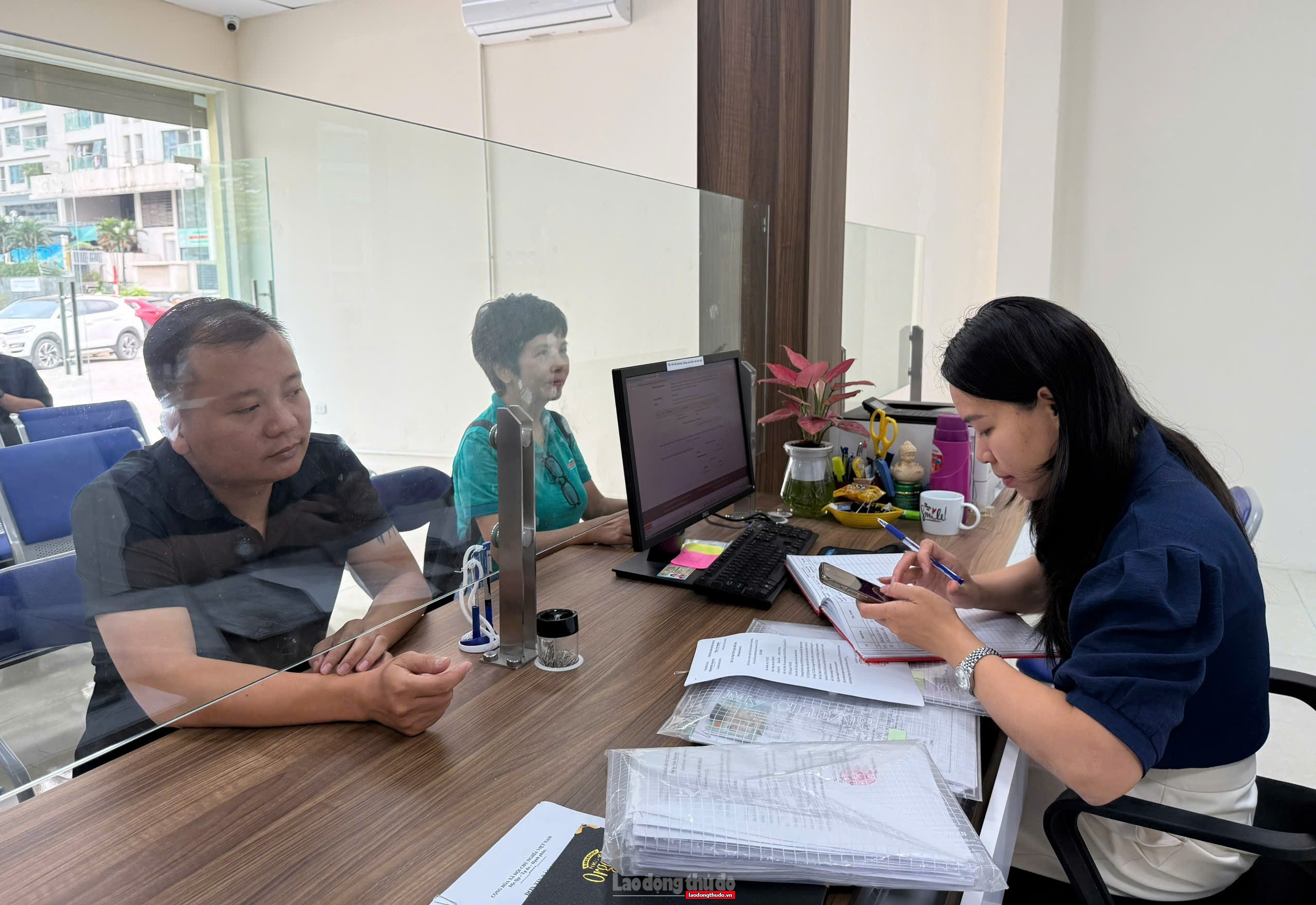 Nâng cao chất lượng phục vụ Nhân dân trong giải quyết thủ tục hành chính