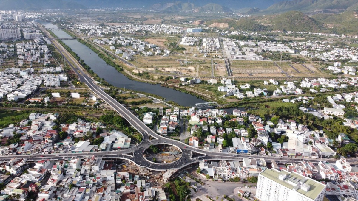 Từ điểm nghỉ dưỡng đến đô thị biển đáng sống - hành trình tái định vị Nha Trang, Khánh Hòa