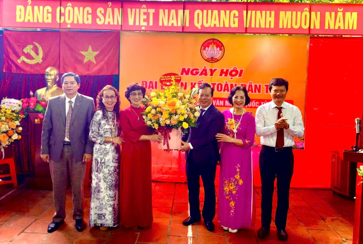 Khu dân cư 47 phường Văn Miếu – Quốc Tử Giám tưng bừng tổ chức Ngày hội Đại đoàn kết toàn dân tộc