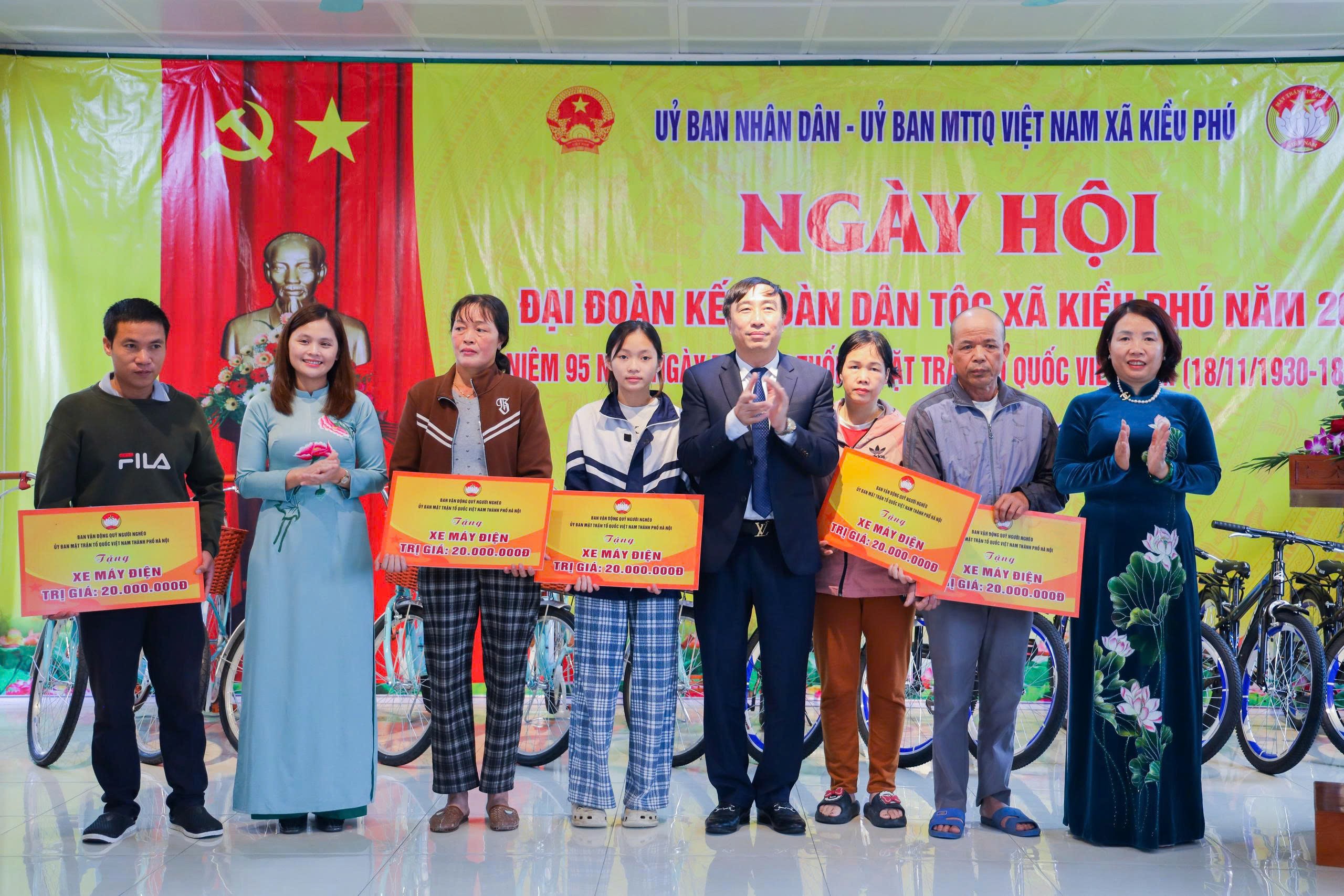 Phát huy sức mạnh đại đoàn kết, xây dựng quê hương Kiều Phú anh hùng