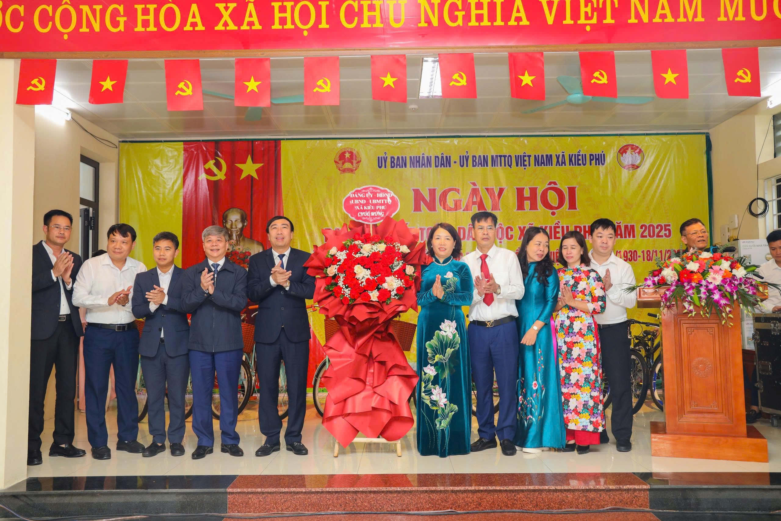 Phát huy sức mạnh đại đoàn kết, xây dựng quê hương Kiều Phú anh hùng