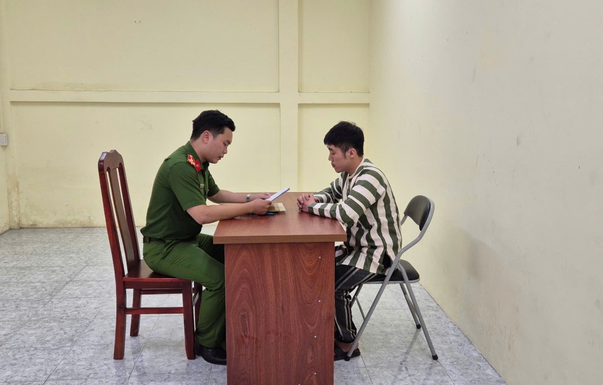 Bắt tạm giam đối tượng quản trị tài khoản TikTok “Dù Bầu Trời”