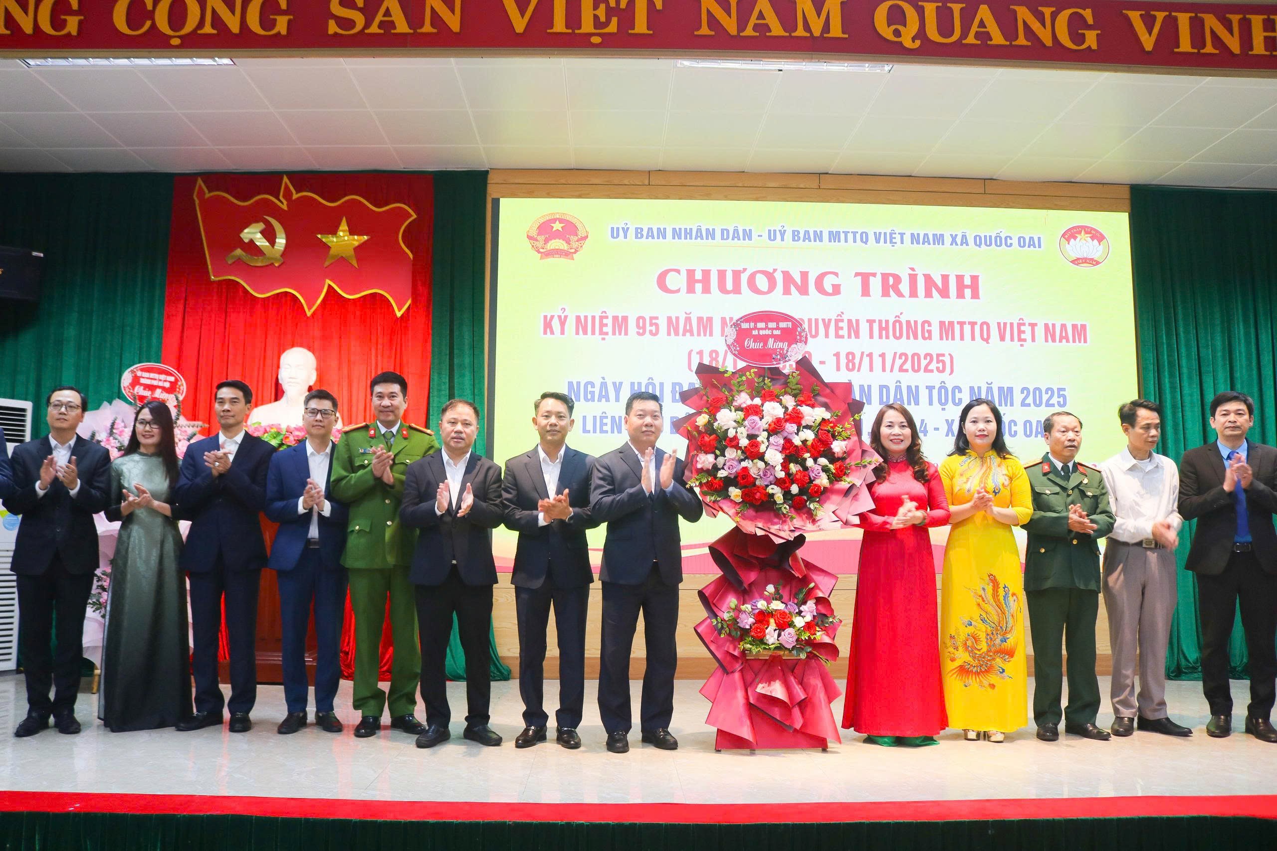 Rộn ràng Ngày hội Đại đoàn kết toàn dân tộc tại xã Quốc Oai