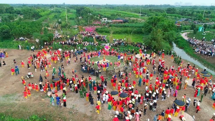 Phù Đổng: “Đánh thức” tiềm năng du lịch văn hóa - tâm linh