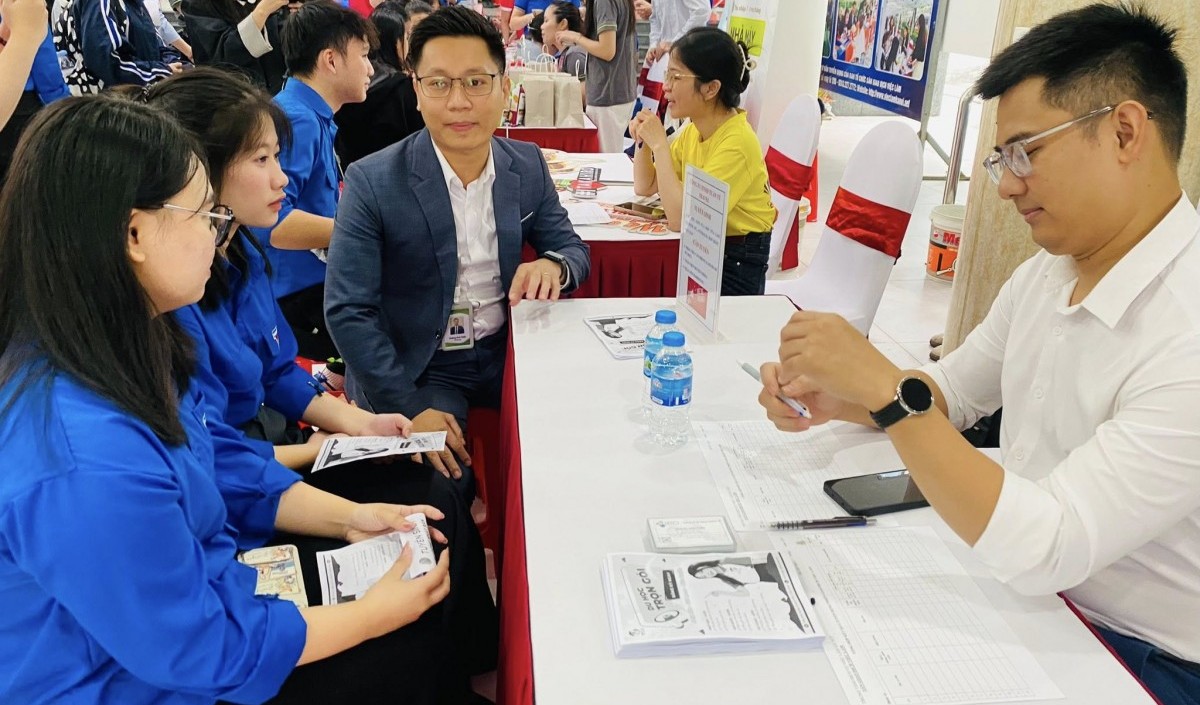 Cơ hội kết nối doanh nghiệp và lao động trẻ