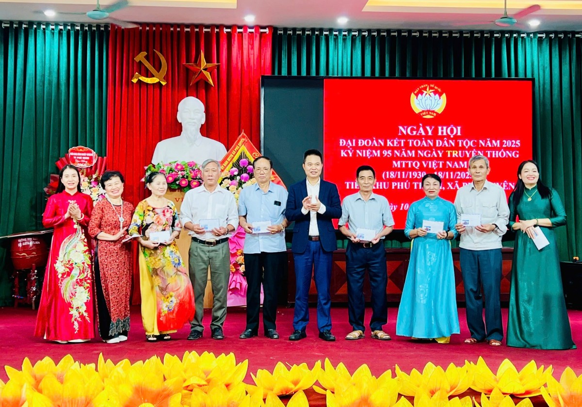 Ngày hội Đại đoàn kết tại tiểu khu Phú Thịnh: Gắn kết dân cư, phát triển bền vững