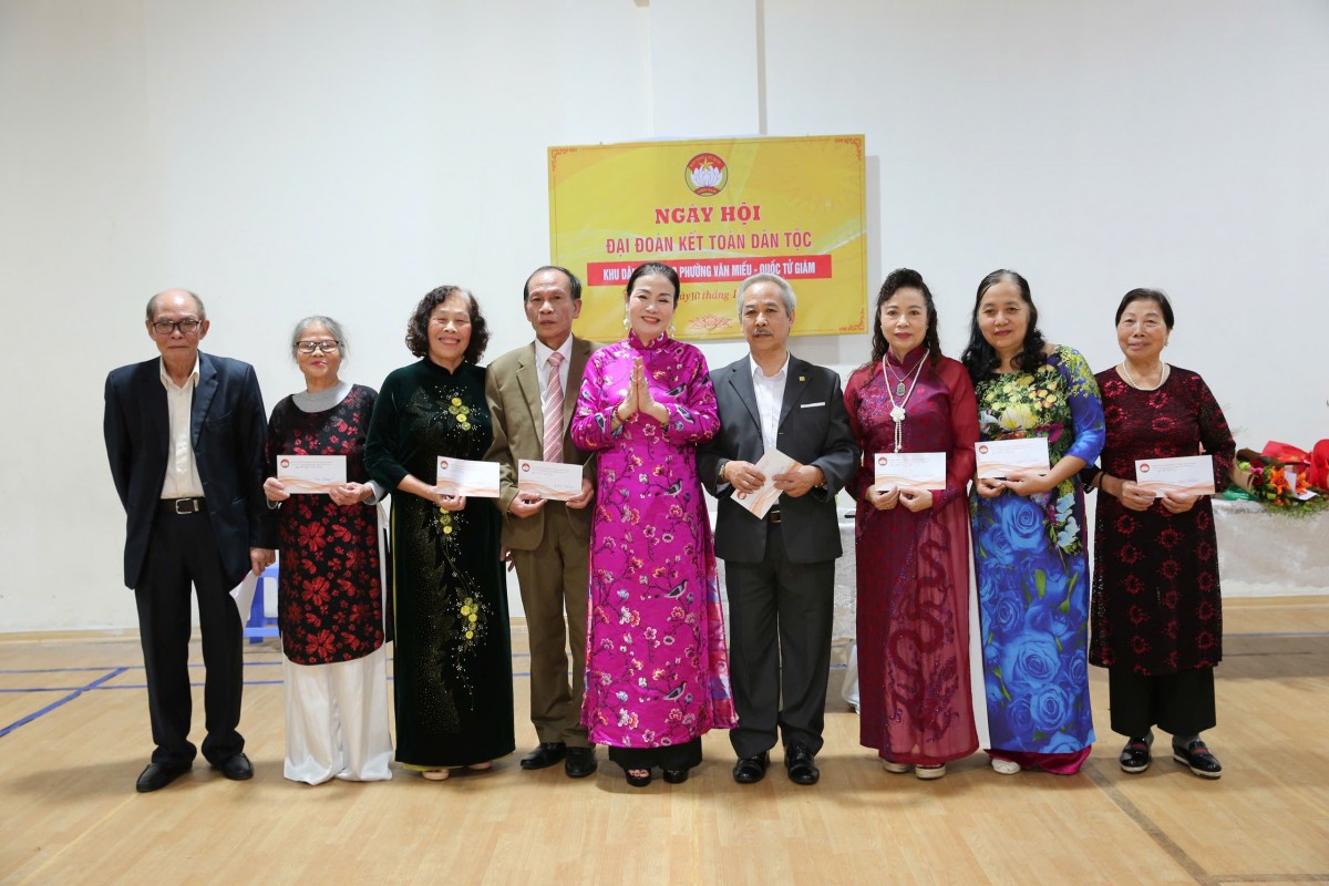 Hân hoan Ngày  hội Đại đoàn kết toàn dân tộc năm 2025 Khu dân cư số 30 phường Văn Miếu - Quốc Tử Giám