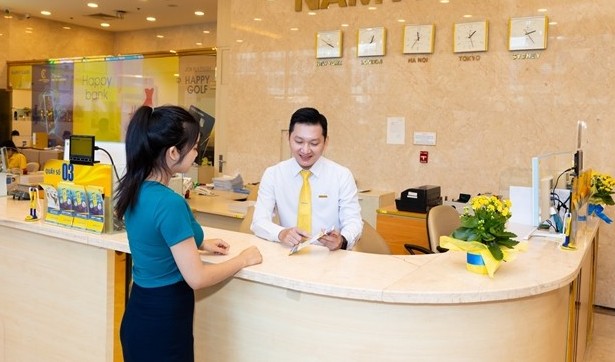 Loạt ngân hàng tăng mạnh lãi suất tiết kiệm