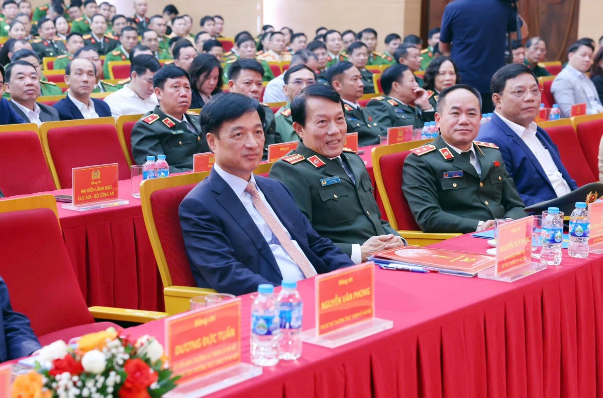 Bộ Trưởng Lương Tam Quang Biểu Dương Công An Hà Nội Vì Đảm Bảo An Ninh Tuyệt Đối Quốc Khánh 2/9