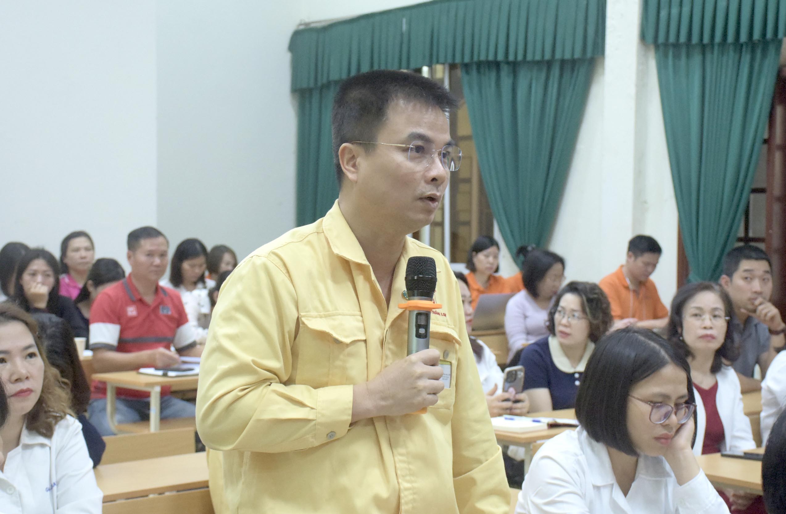 ĐANG TRỰC TUYẾN: Những điểm mới về pháp luật lao động, bảo hiểm xã hội và Công đoàn cơ sở