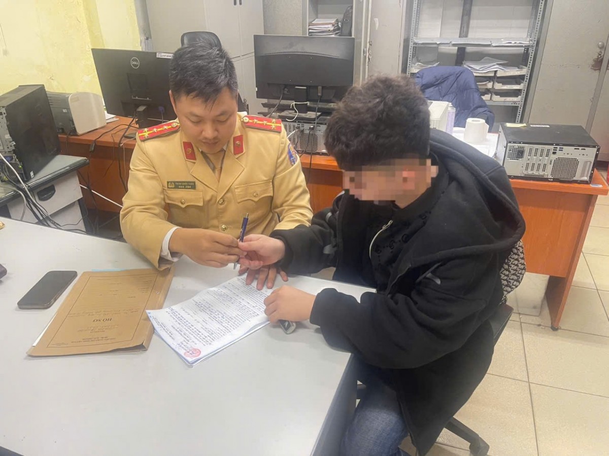 Thách thức hệ thống giám sát: Hành vi che biển số xe gây khó khăn cho công tác quản lý an ninh, trật tự