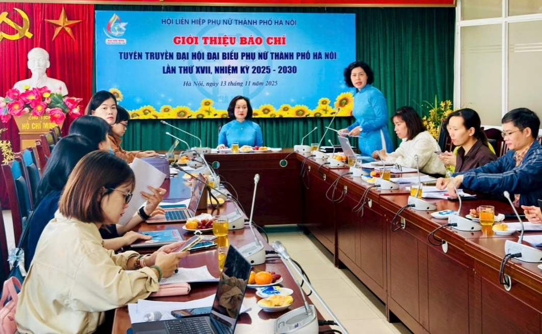 Quang cảnh buổi gặp mặt. Quang cảnh buổi gặp mặt.