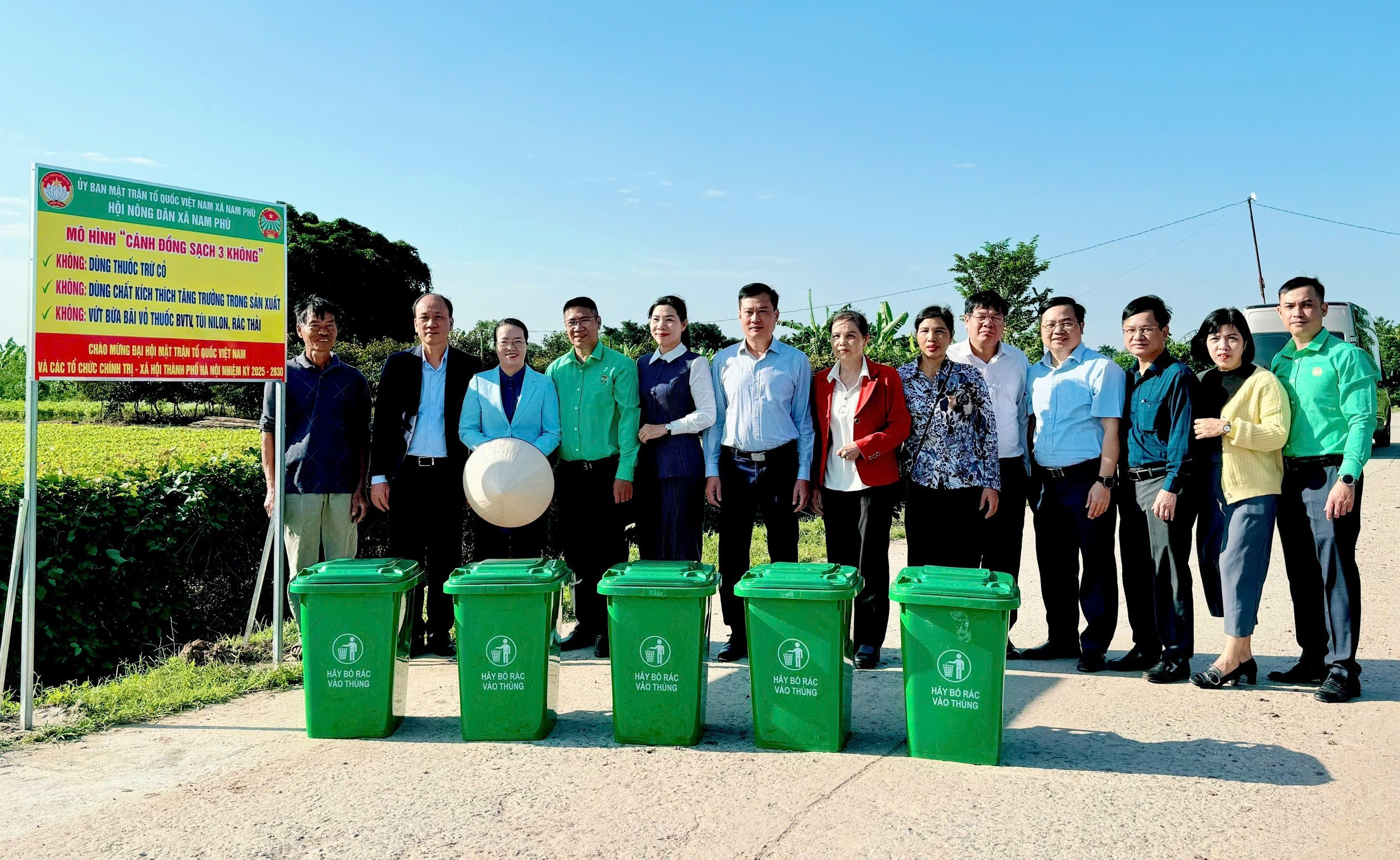 Phát triển nông nghiệp xanh, nông dân số từ mô hình “Cánh đồng sạch 3 không” Phát triển nông nghiệp xanh, nông dân số từ mô hình “Cánh đồng sạch 3 không”