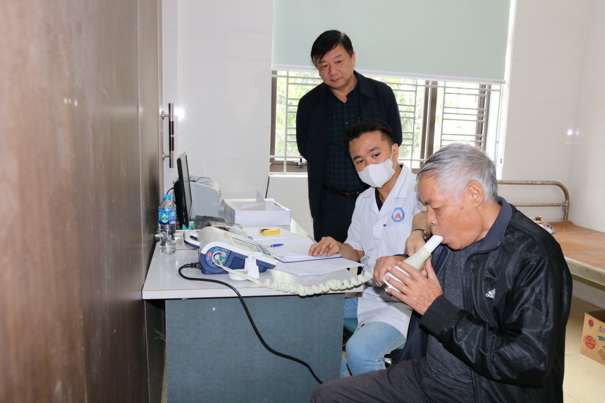 Hà Nội đẩy mạnh sàng lọc sớm bệnh lao và bệnh hô hấp mạn tính trong cộng đồng