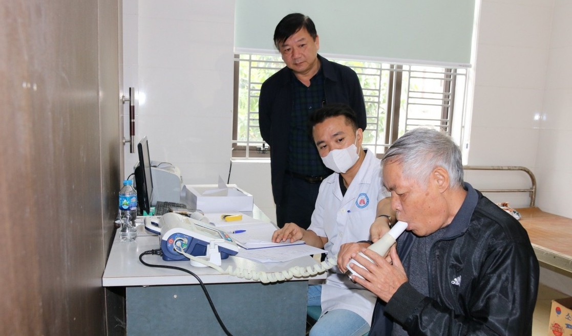 Hà Nội đẩy mạnh sàng lọc sớm bệnh lao và bệnh hô hấp mạn tính trong cộng đồng