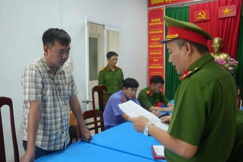 Khởi tố 3 cựu cán bộ Ngân hàng OceanBank Chi nhánh Cần Thơ Khởi tố 3 cựu cán bộ Ngân hàng OceanBank Chi nhánh Cần Thơ