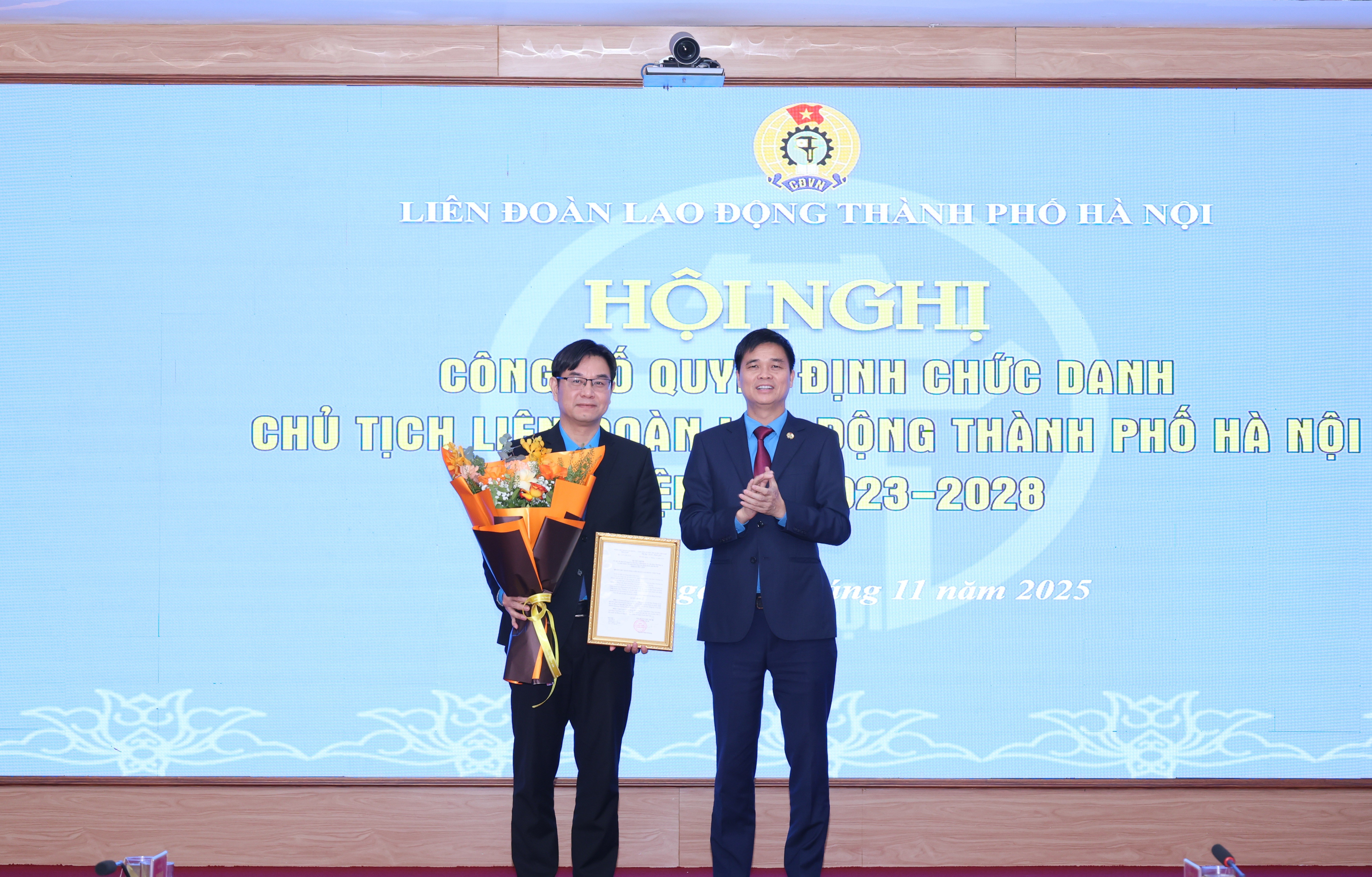 Đồng chí Nguyễn Văn Thắng giữ chức Chủ tịch LĐLĐ thành phố Hà Nội