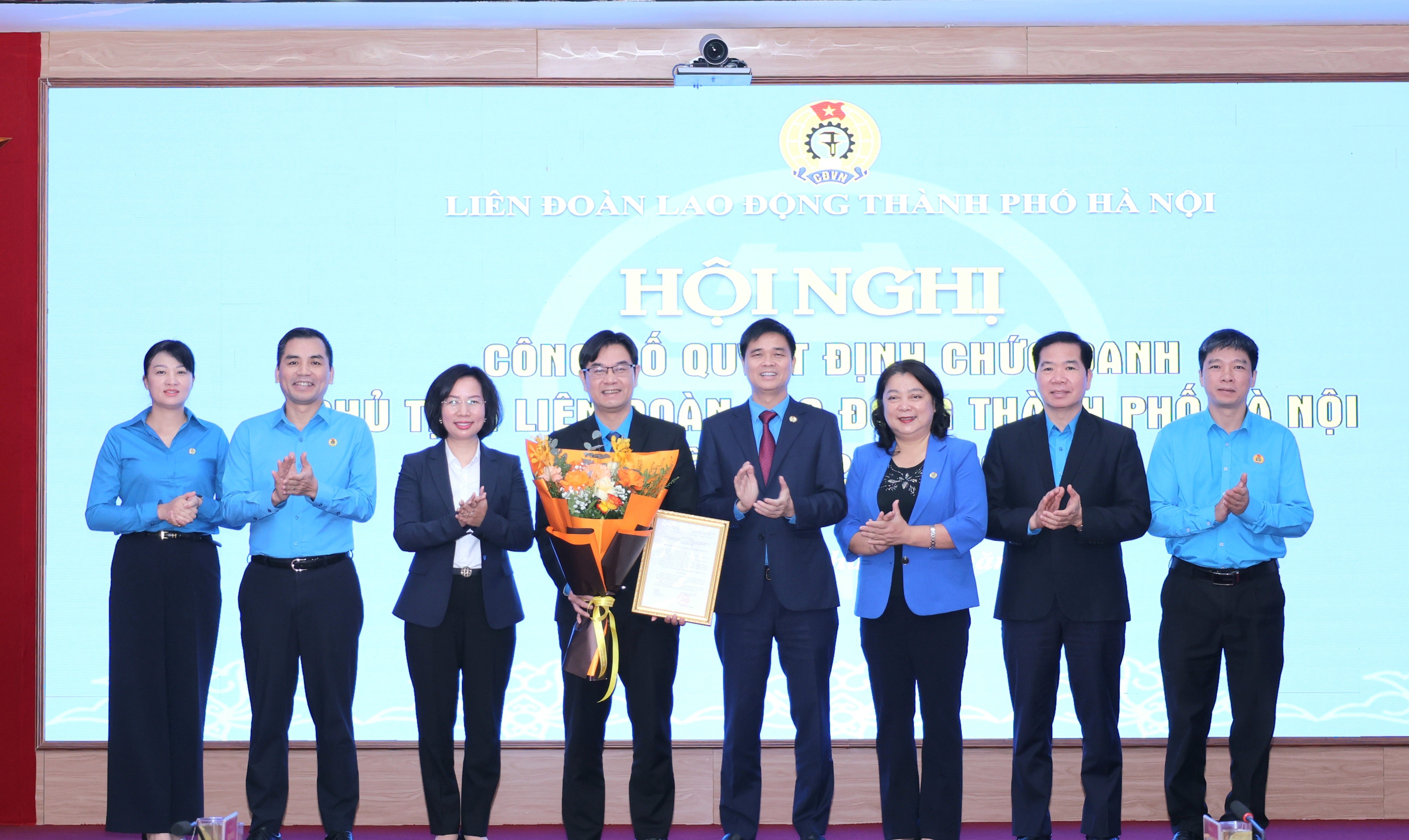 Đồng chí Nguyễn Văn Thắng giữ chức Chủ tịch LĐLĐ thành phố Hà Nội