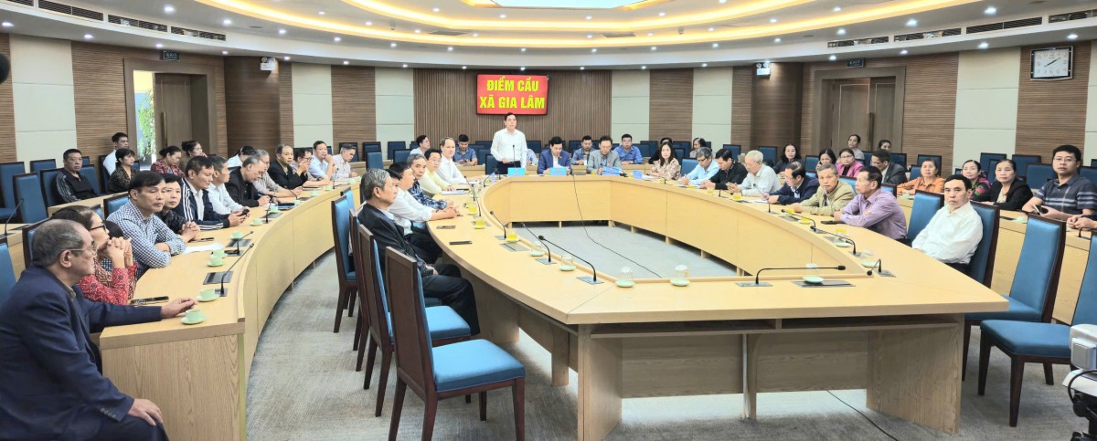 Cử tri gửi nhiều ý kiến thiết thực tới tổ đại biểu Hội đồng nhân dân Thành phố số 20