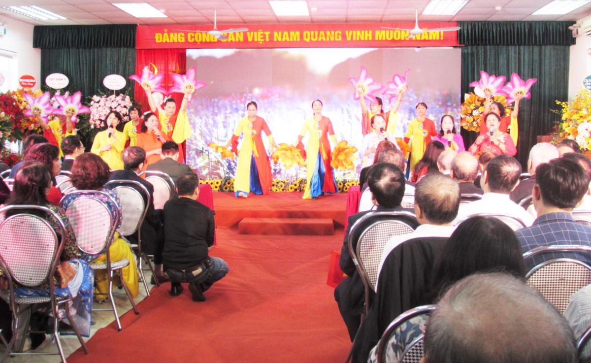 Phát huy tinh thần đại đoàn kết, góp phần xây dựng phường Hồng Hà phát triển toàn diện