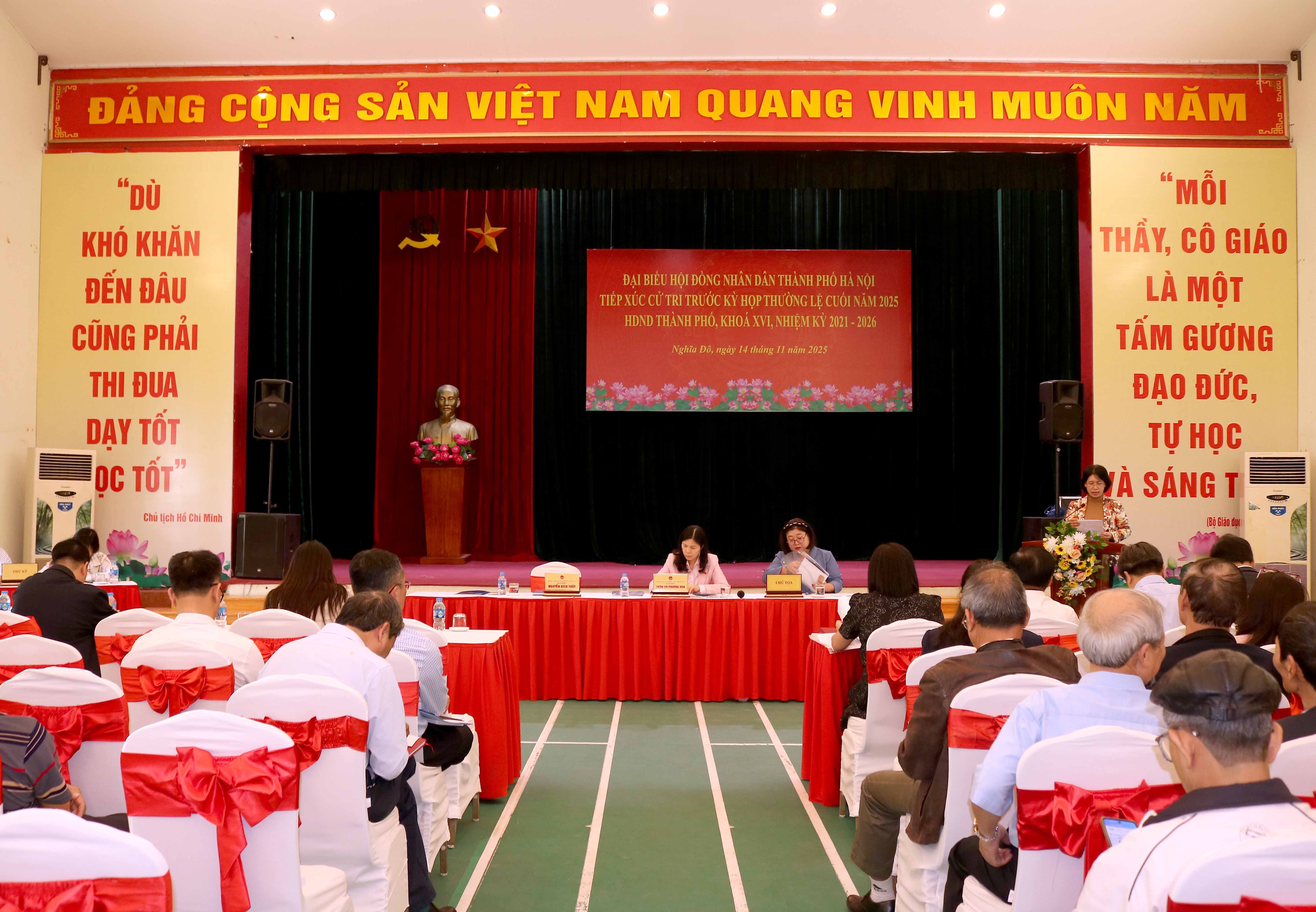 Đại biểu HĐND Thành phố Hà Nội lắng nghe ý kiến của cử tri 3 phường Cầu Giấy - Yên Hòa - Nghĩa Đô Đại biểu HĐND Thành phố Hà Nội lắng nghe ý kiến của cử tri 3 phường Cầu Giấy - Yên Hòa - Nghĩa Đô