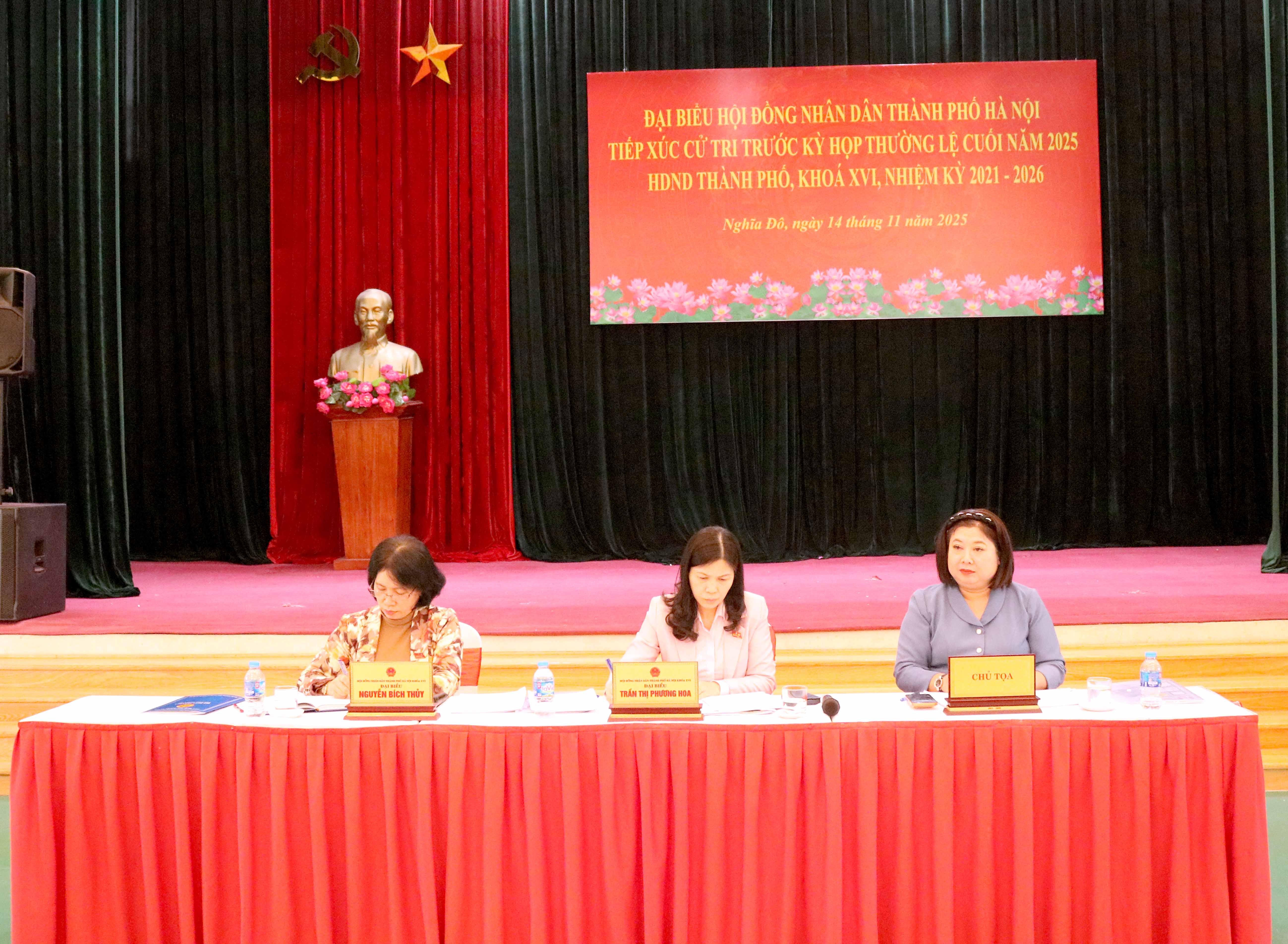 Đại biểu HĐND Thành phố Hà Nội lắng nghe ý kiến của cử tri 3 phường Cầu Giấy - Yên Hòa - Nghĩa Đô Đại biểu HĐND Thành phố Hà Nội lắng nghe ý kiến của cử tri 3 phường Cầu Giấy - Yên Hòa - Nghĩa Đô