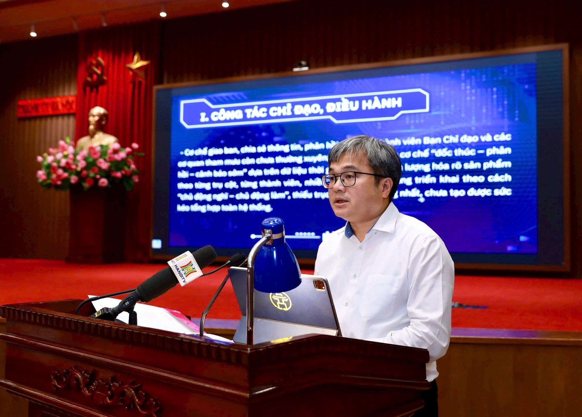 Bứt phá để Hà Nội trở thành trung tâm đổi mới sáng tạo của cả nước Bứt phá để Hà Nội trở thành trung tâm đổi mới sáng tạo của cả nước