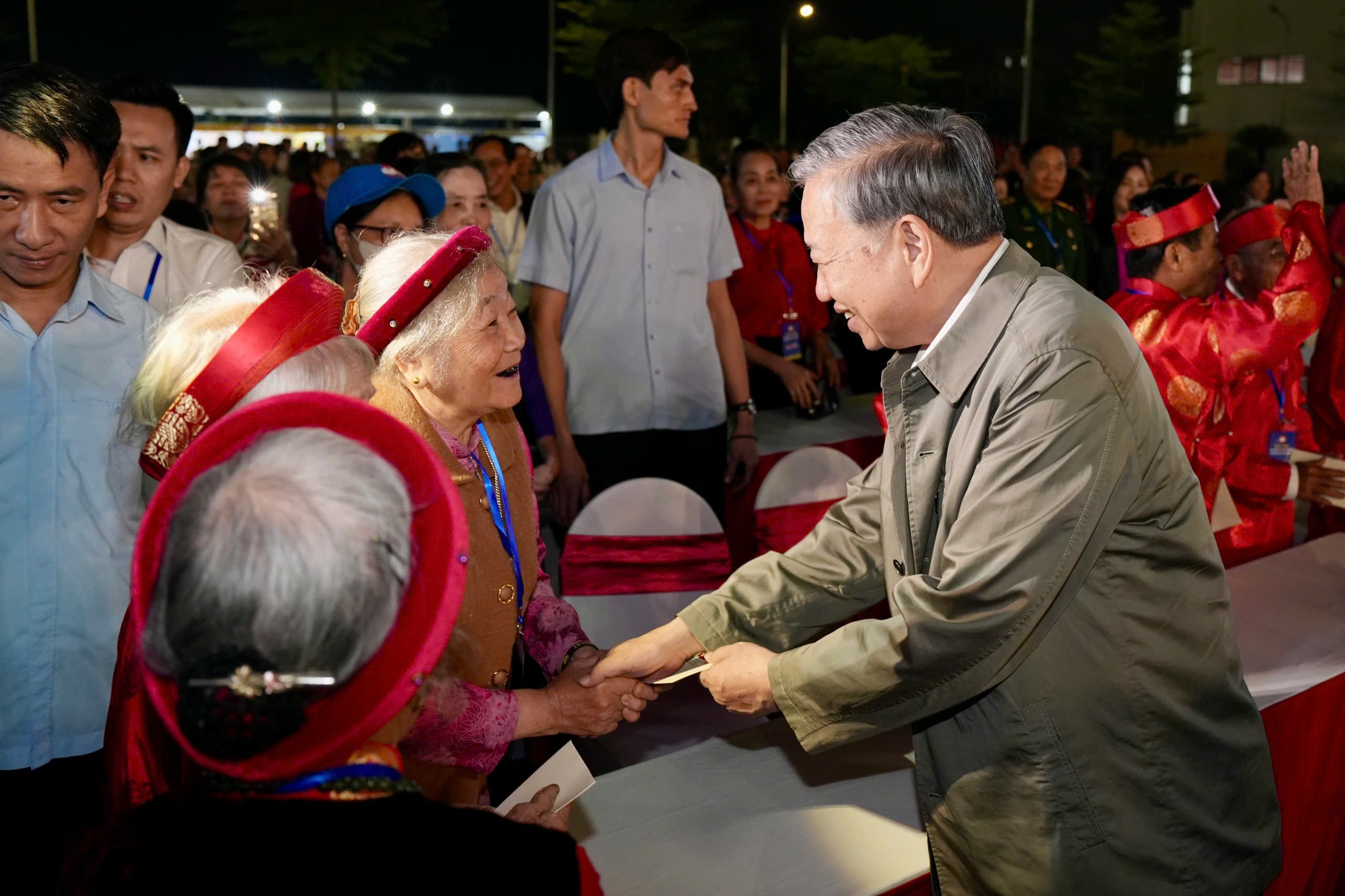 Tổng Bí thư Tô Lâm dự Ngày hội Đại đoàn kết với người dân phường Thượng Cát